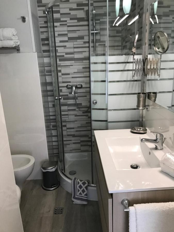 Hotel Perla Verde Римини Экстерьер фото
