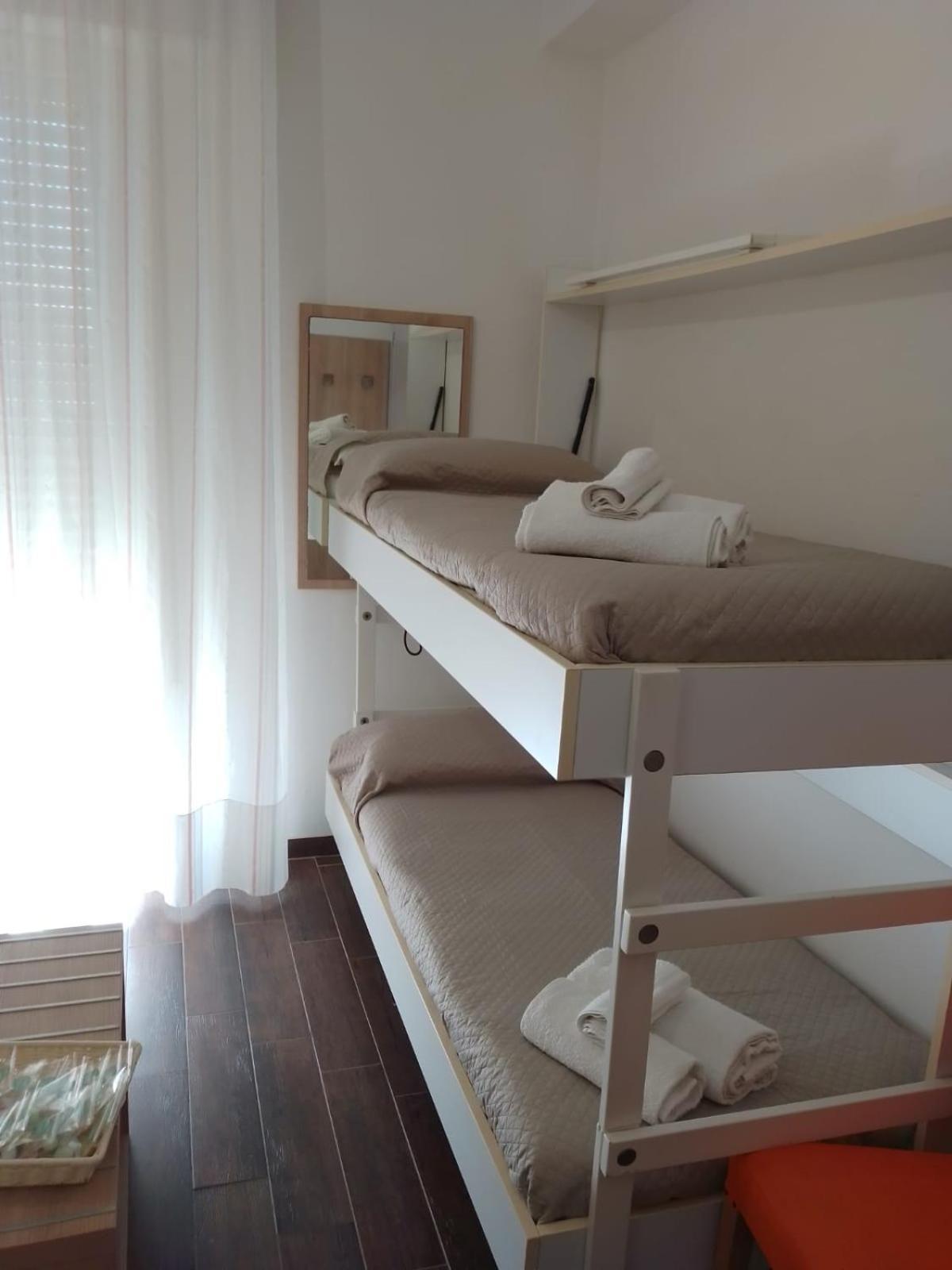 Hotel Perla Verde Римини Экстерьер фото